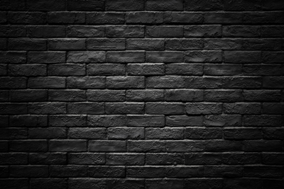 Comment choisir le tableau idéal pour un mur noir ?